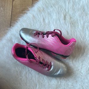 Girls soccer cleats